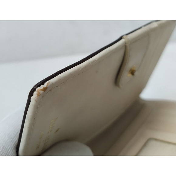 Kate Spade New York Gray Leather Credit Card ID Window Bifold Wallet - Picture 15 of 15